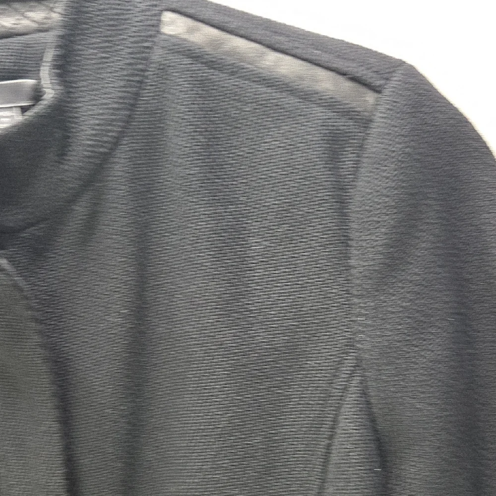 Vince Black Textured Blazer - Picture 5 of 11